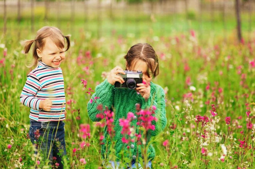 צילום ילדים בטבע
